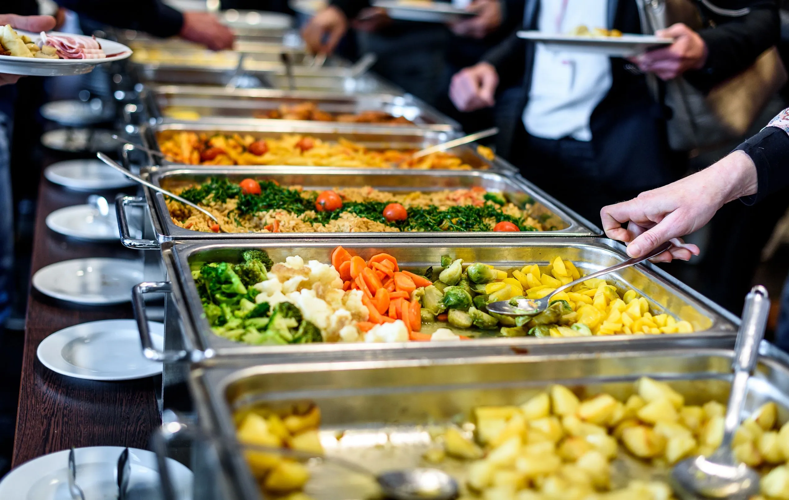 3 Reasons Why Your Wedding Needs Full Service Catering