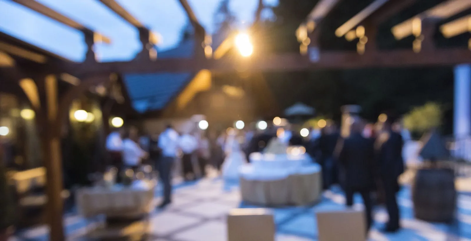 4 Devastating Mistakes to Avoid When Planning a Corporate Holiday Party