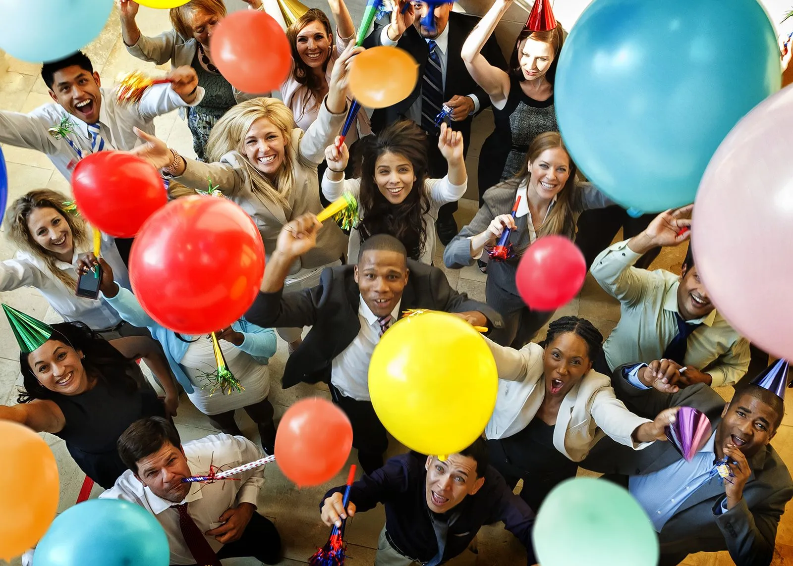 4 Signs You Should Bring in Event Planners to Help Plan Your Corporate Holiday Party