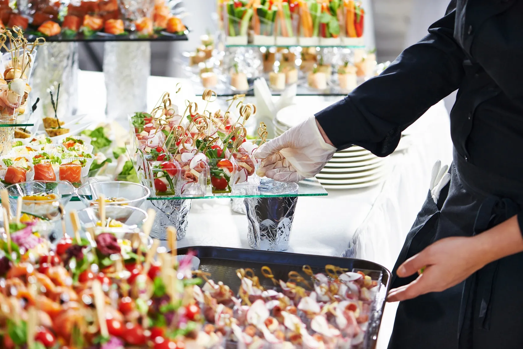 5 Cool Corporate Catering Ideas for This Summer